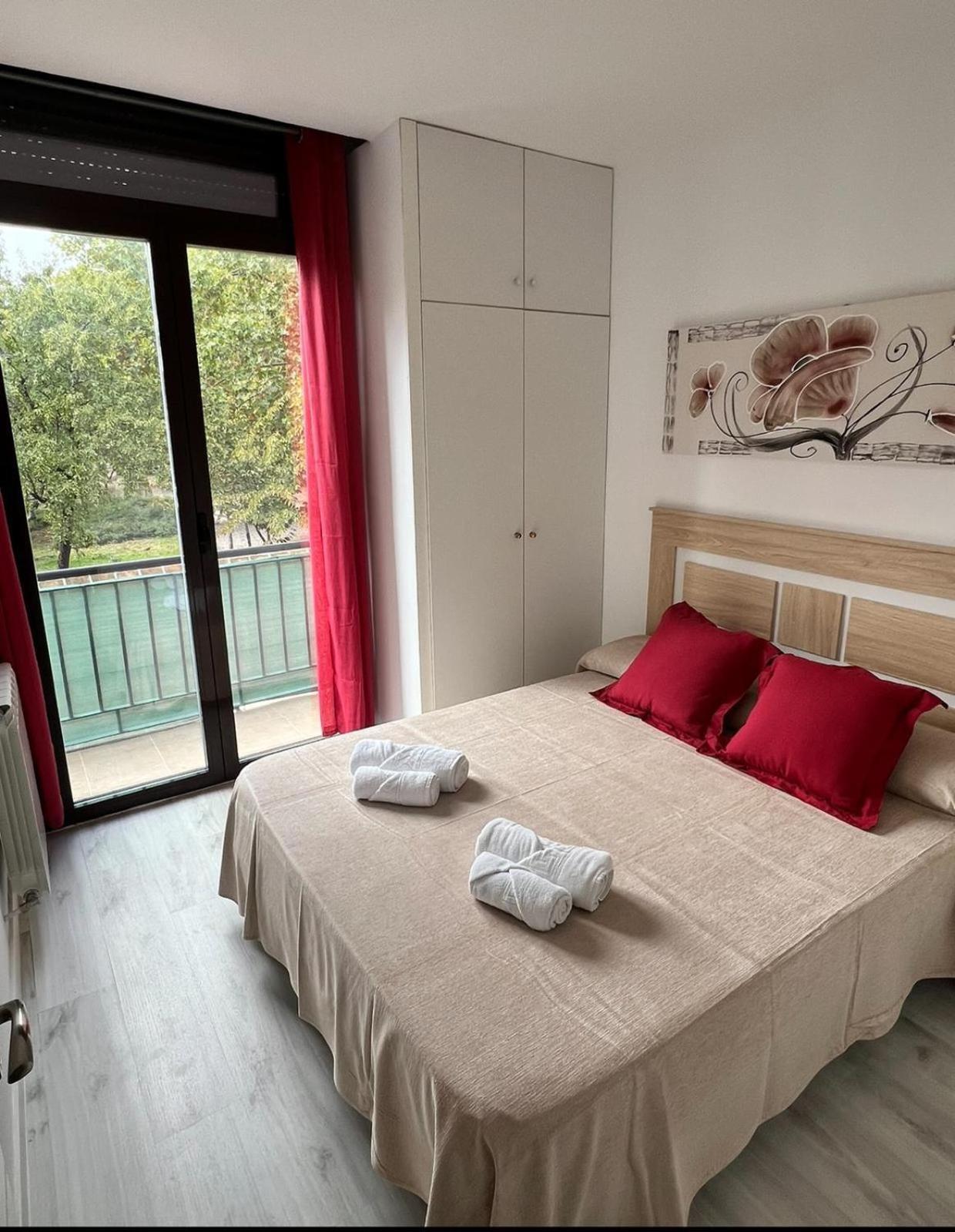 Empecinado 2 Personas Apartment Alcala de Henares Bagian luar foto