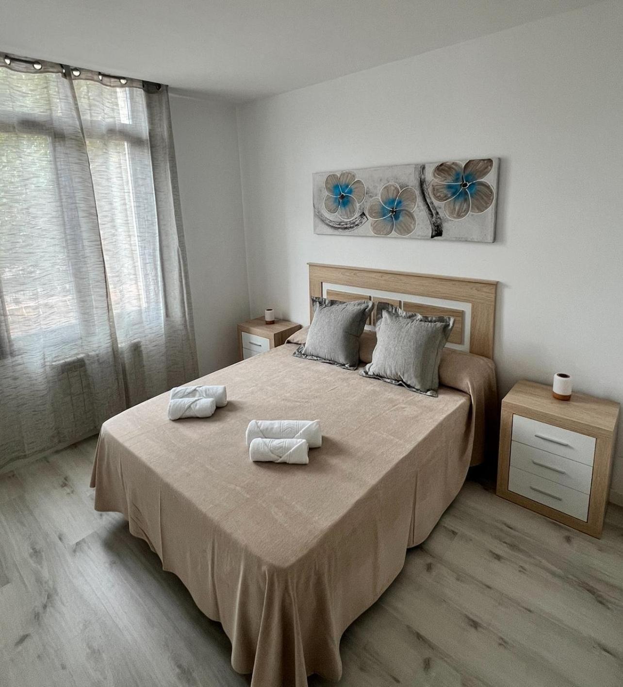 Empecinado 2 Personas Apartment Alcala de Henares Bagian luar foto