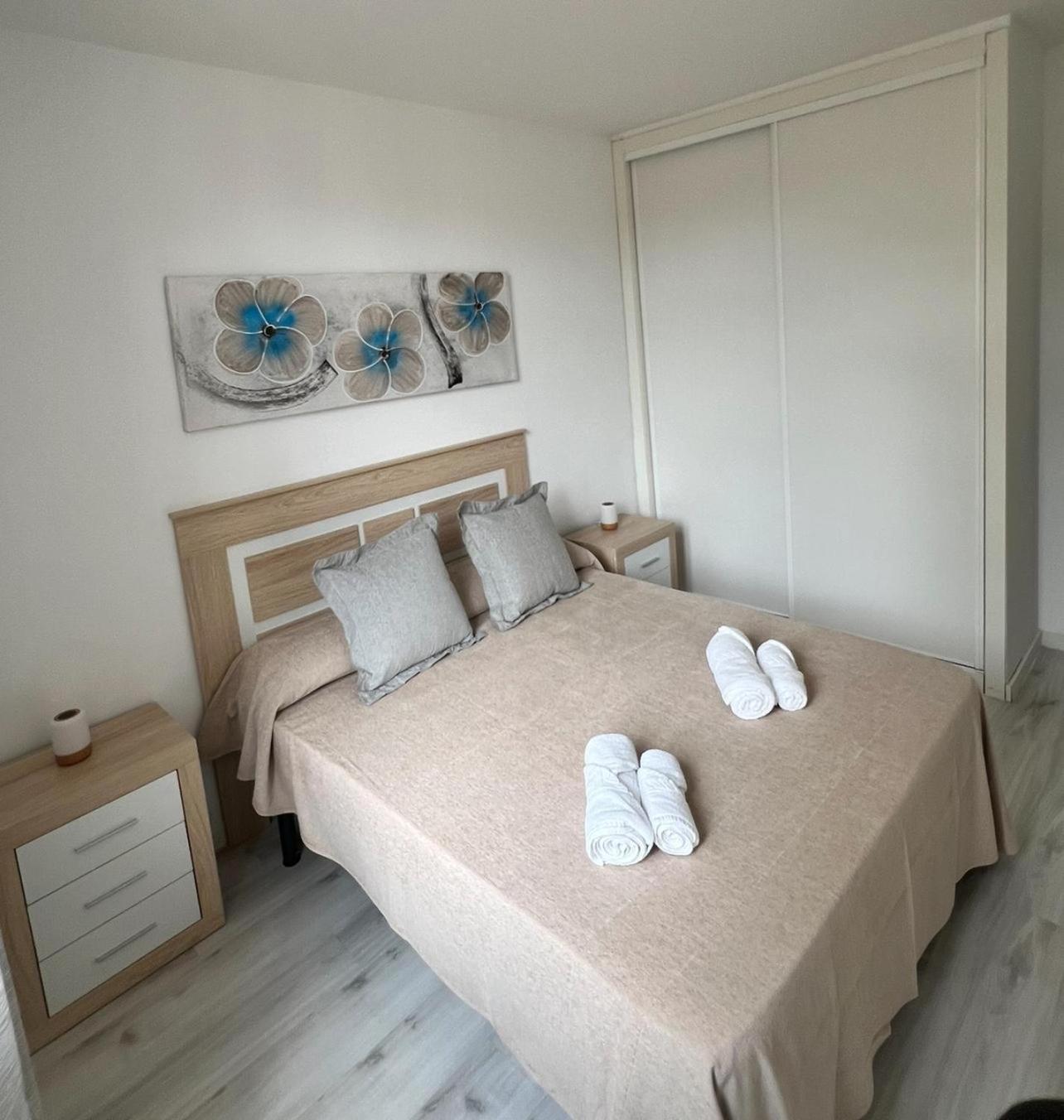 Empecinado 2 Personas Apartment Alcala de Henares Bagian luar foto